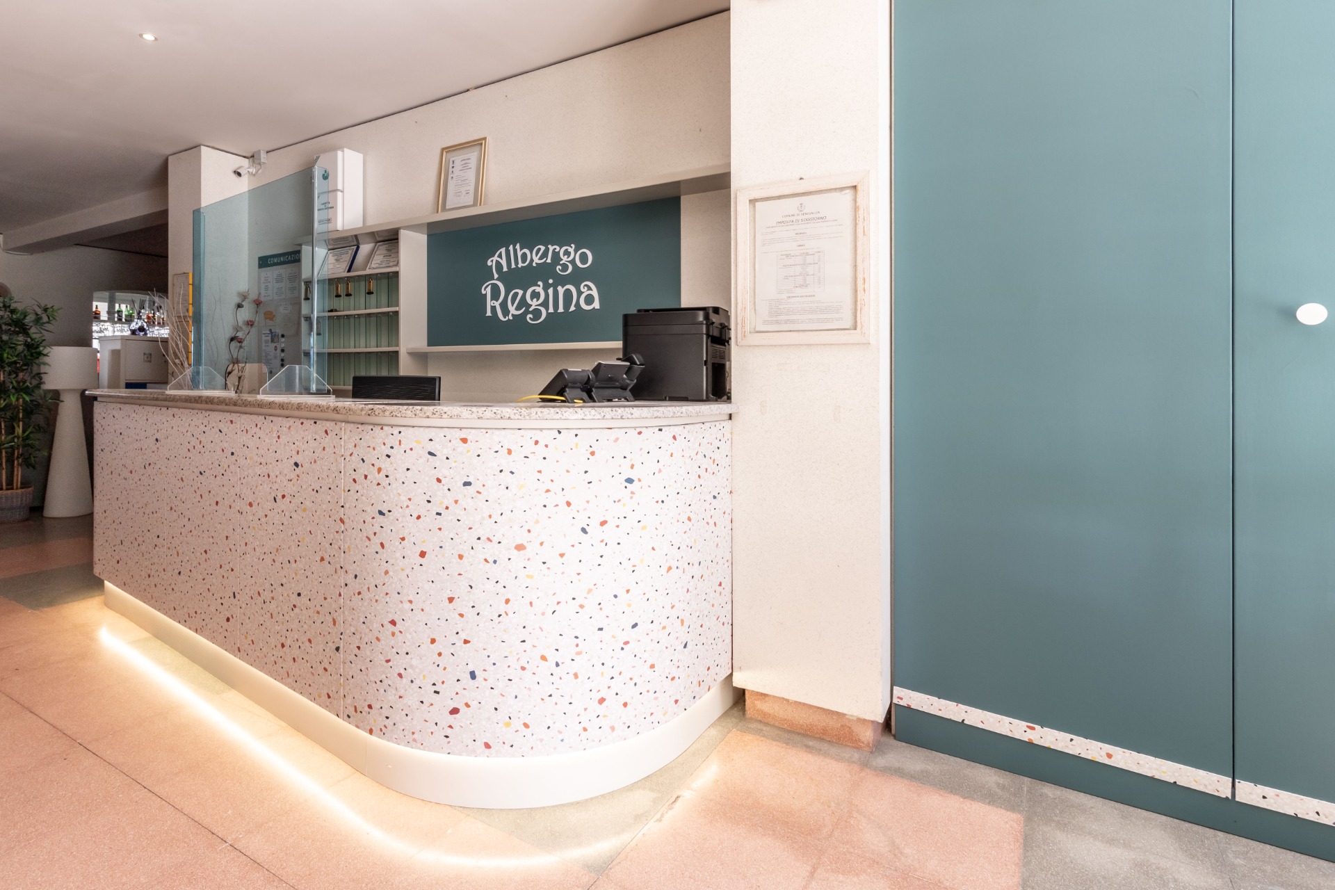 ALBERGO REGINA senigallia